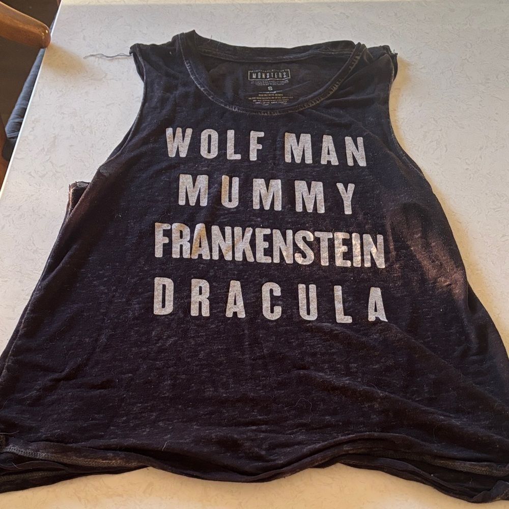 Workout size small, Black Tank with White Graphic Text